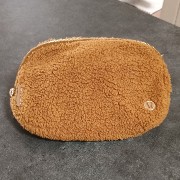 lululemon athletica Handbags - Lululemon Athletica Sherpa Belt Bag/Crossbody